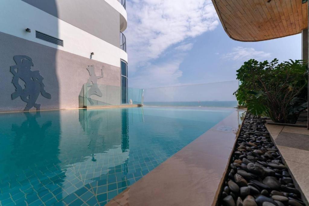Khách sạn View Panorama Condotel Managed By Mlb Nha Trang
