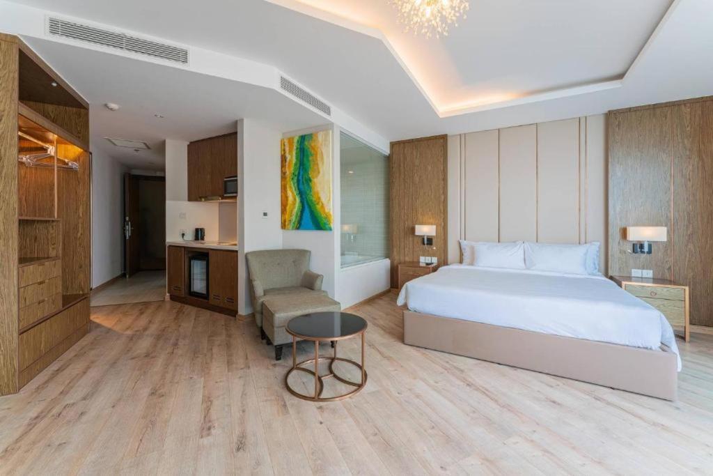 Khách sạn View Panorama Condotel Managed By Mlb 4*